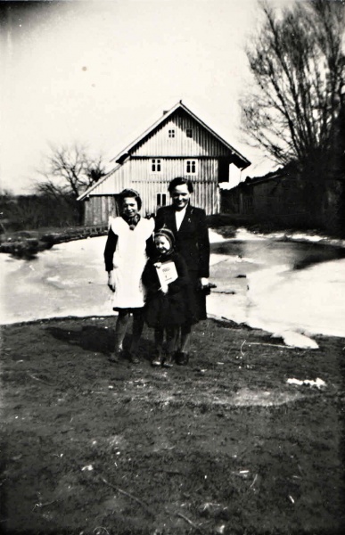 044_Nosálov čp. 44, Anna, 1939 (pod Stejskalovými)
